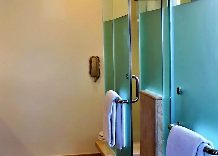 Guest house 2 Bedroom Executive Suite. In The Heart Of Cabo! *