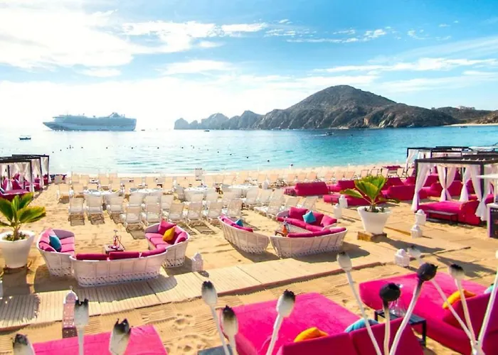 2 Bedroom Executive Suite. In The Heart Of Cabo! Guest house Cabo San Lucas