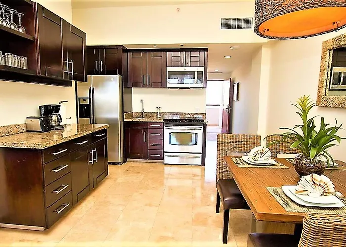 Guest house 2 Bedroom Executive Suite. In The Heart Of Cabo! Cabo San Lucas